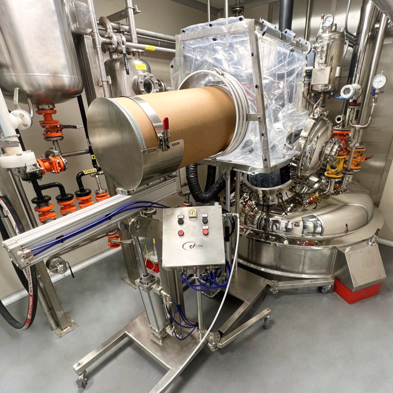 glove bag system for charging a reactor