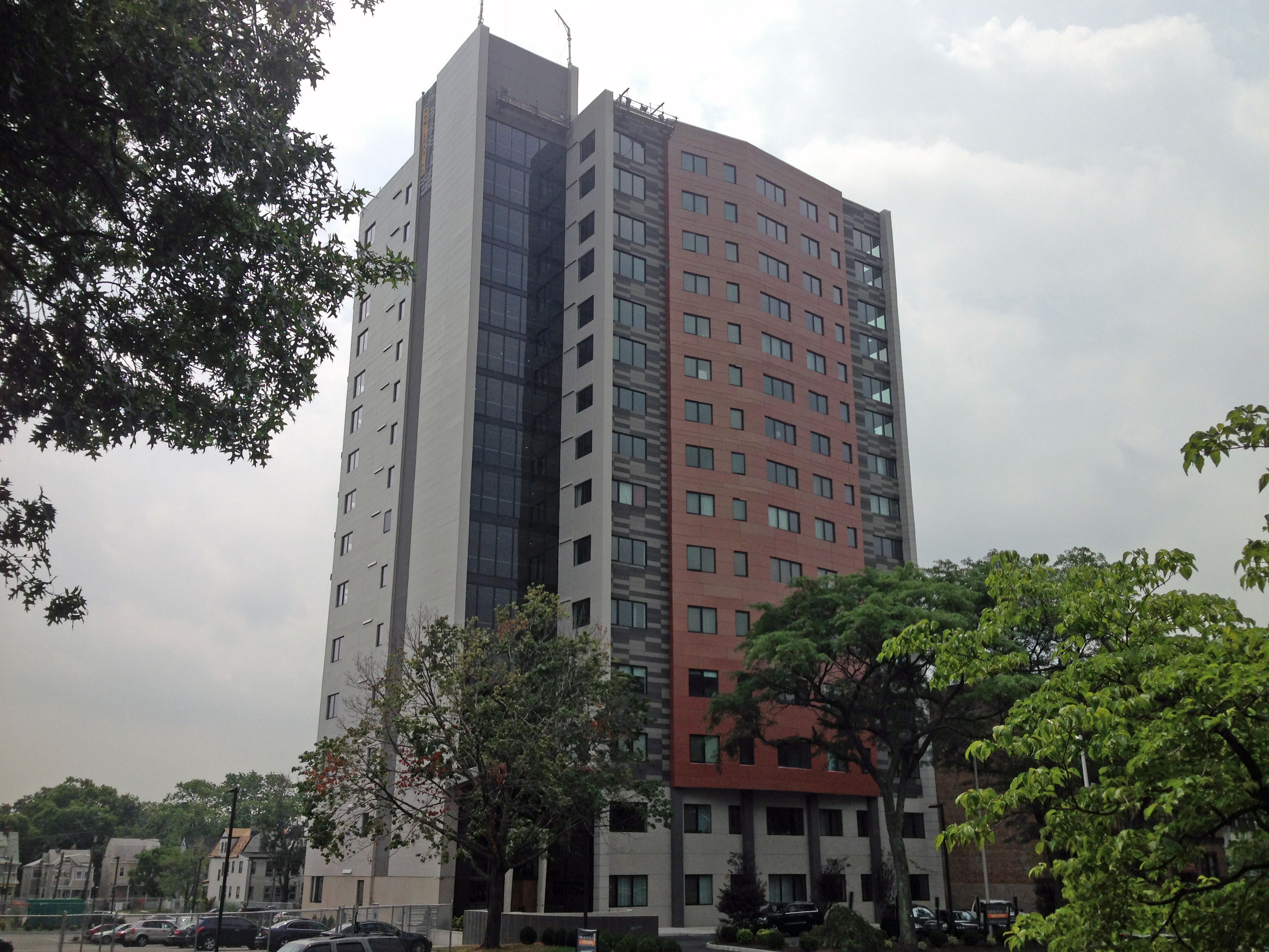 Aura 240 Luxury Apartments
