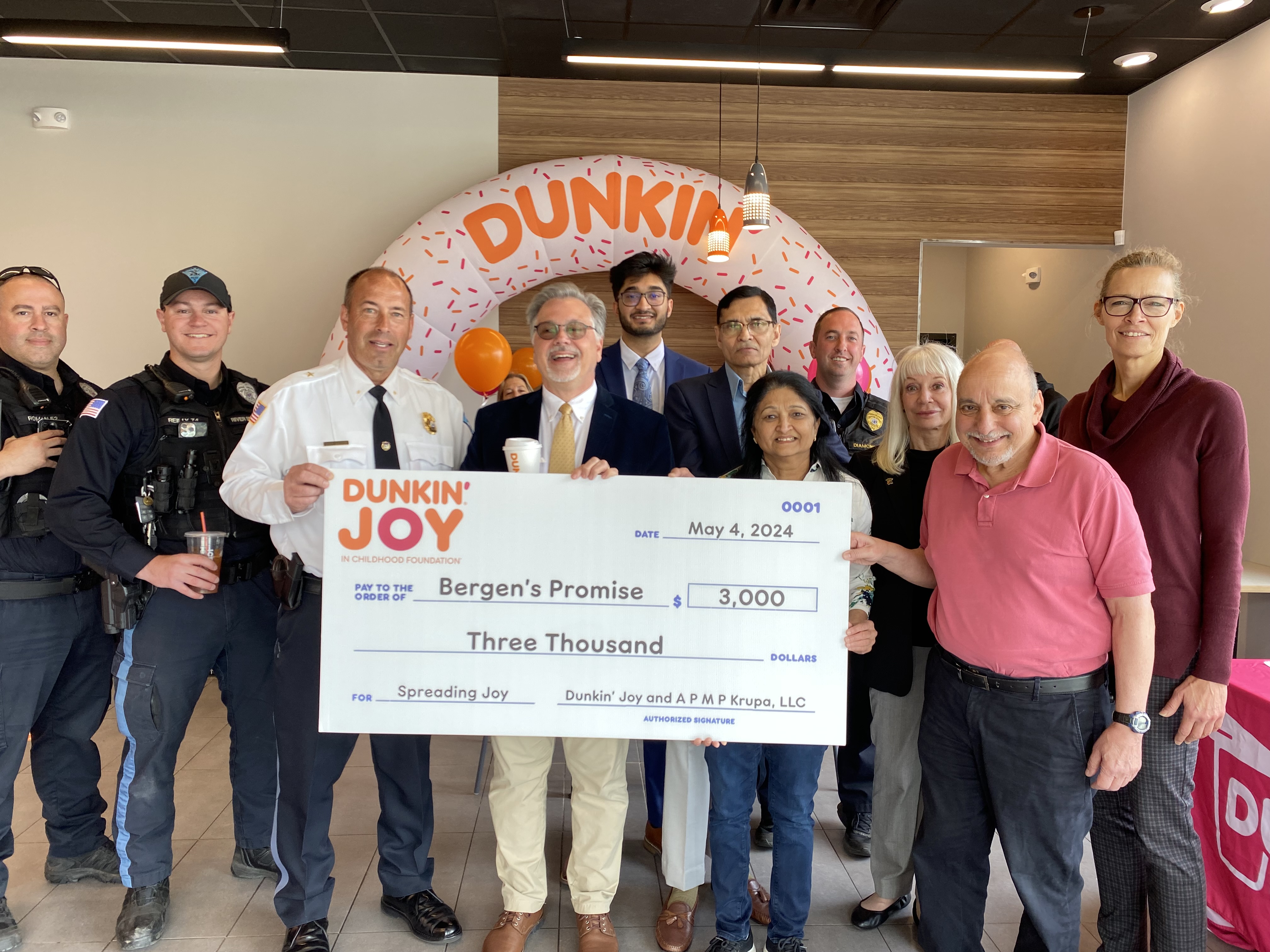 Dunkin of River Edge Grand Opening Supports Bergen's Promise with Big Donation