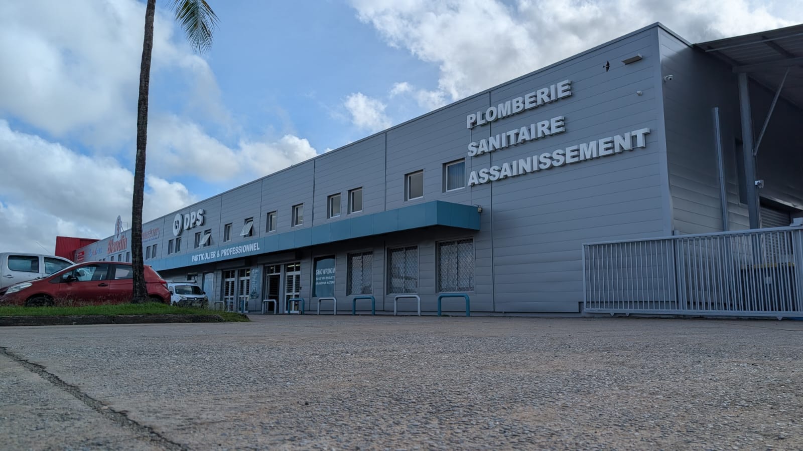 DPS Guyane Slide 1