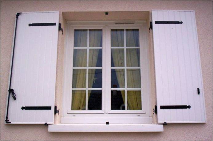 FENETRE OUVRANTE PVC 2 VANTAUX INTERIEURE BLANC
