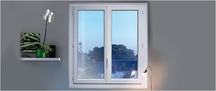 FENETRE OUVRANTE PVC 2 VANTAUX INTERIEURE BLANC