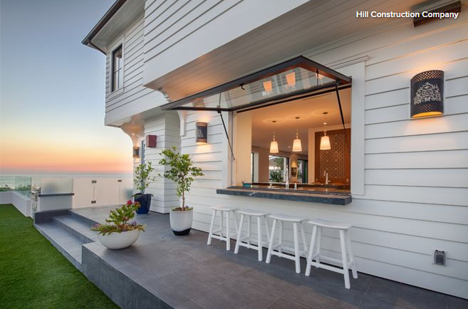 10 baies vitrées XXL ouvrent la maison sur l'extérieur | Samir Industrie Martinique
