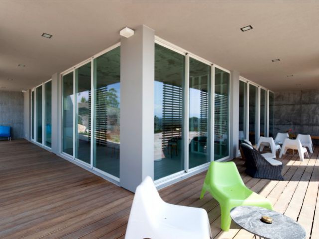 Une villa épurée transpercée par la lumière | Samir Industrie Martinique