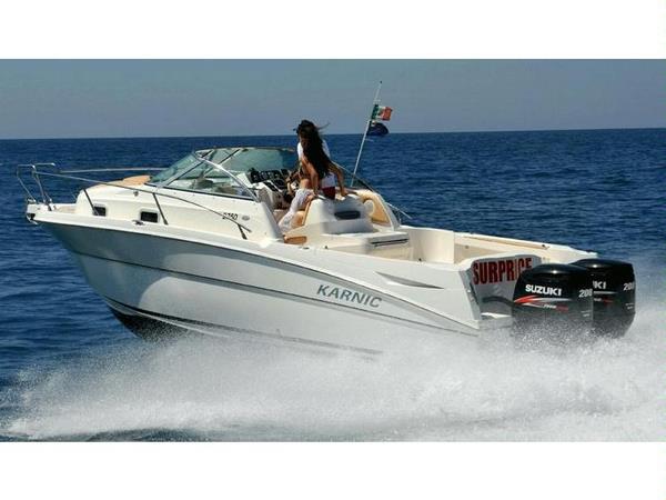 Bateau Karnic Bluewater Line 2750