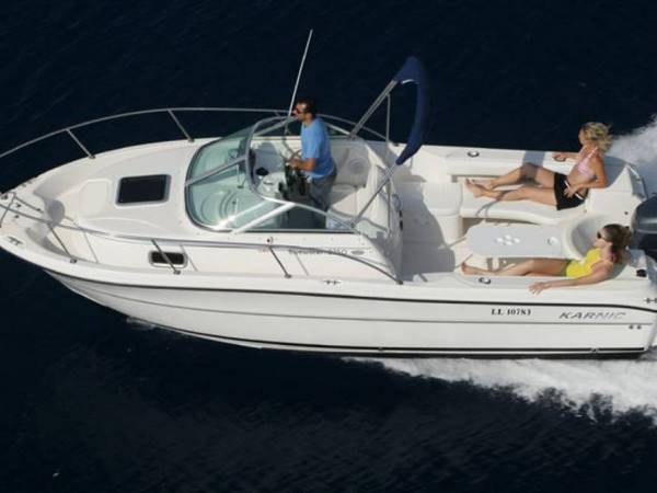 Bateau Karnic Bluewater Line 2250