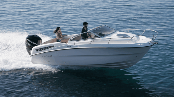 Bateau Karnic Smart1 Line 55