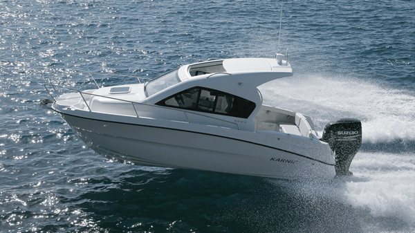Bateau Karnic Storm Line 2255
