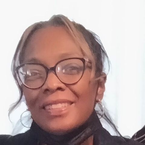 In-home caregiver avatar Robin Behavior Therapist