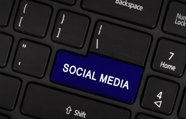 social media key on keyboard