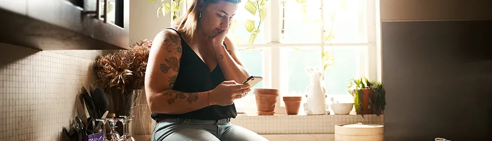 women browsing on her phone