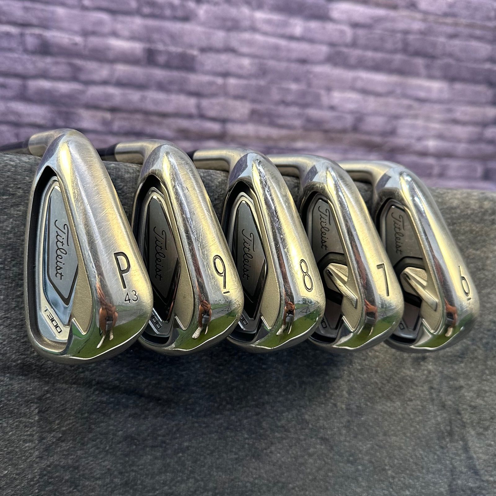 Titleist 2019 T300 Irons 6-PW Left Handed - Tensei AM(2) R Flex - GP CP2  Mid Grips – Golfstix