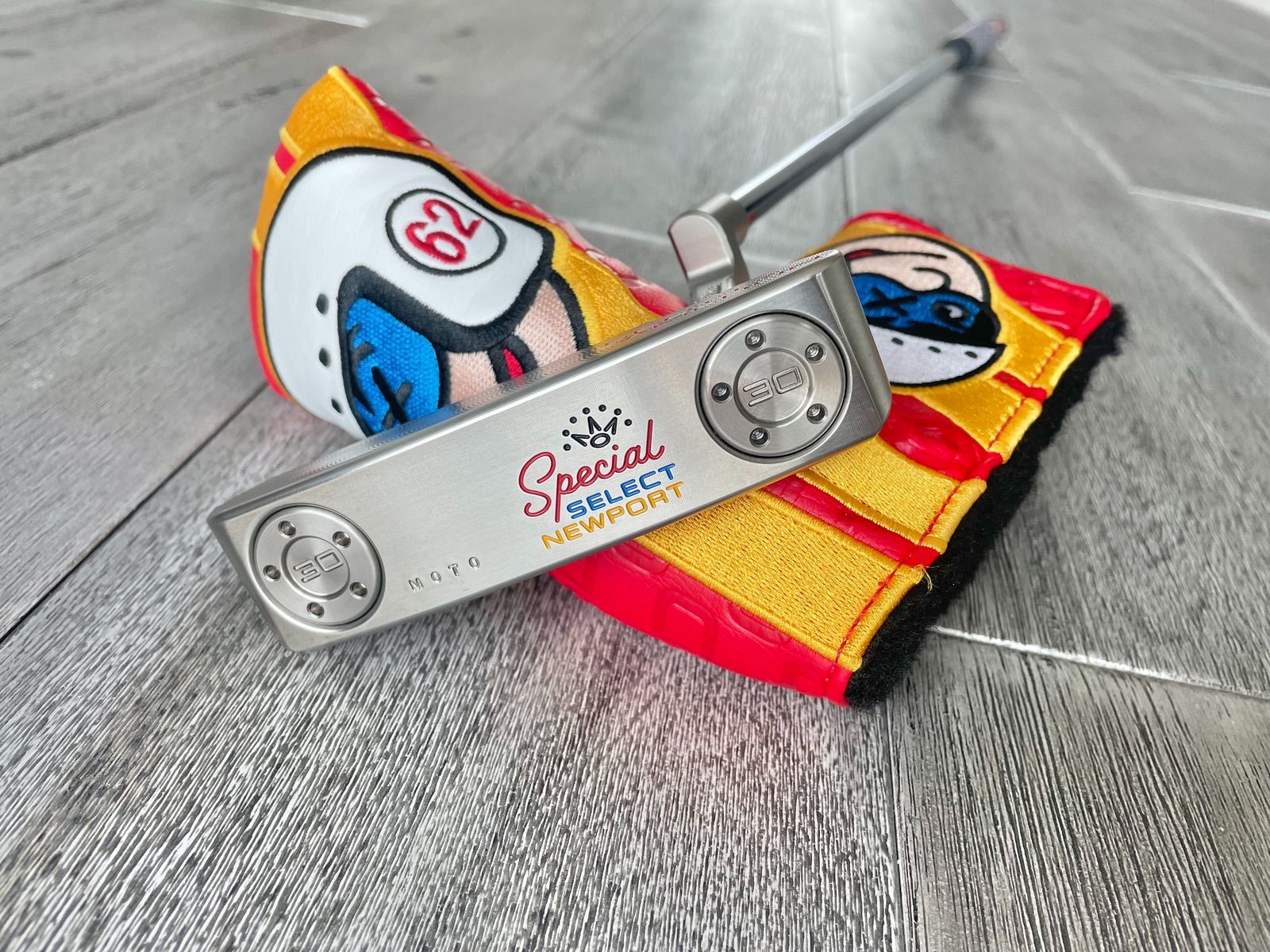 Scotty Cameron Limited MOTO Special Select Newport - Johnny Racer - 34.5” -  350g – Golfstix