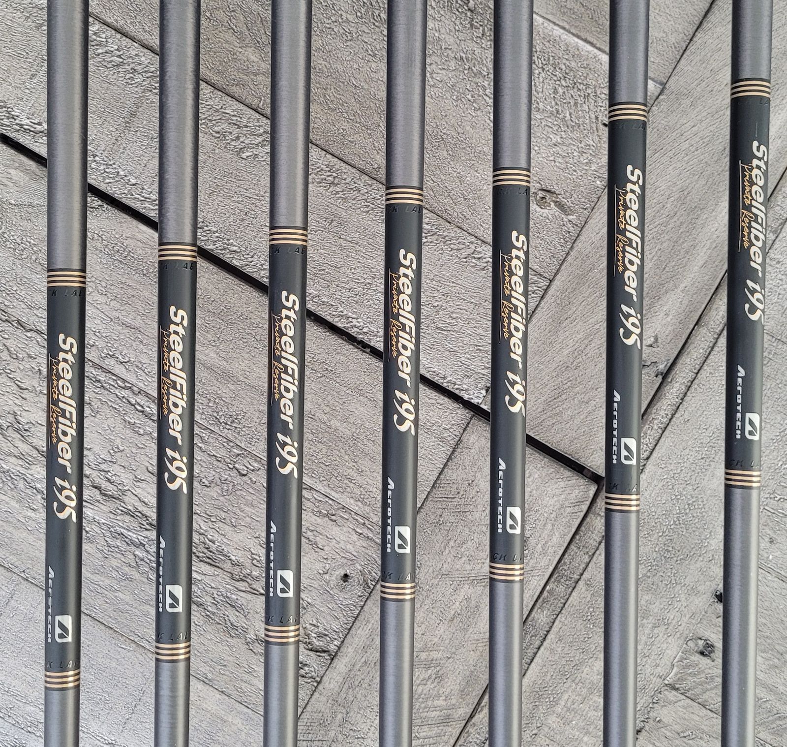 Srixon ZX7 & ZX5 Combo Irons 4-AW - Rare Aerotech Private Reserve 