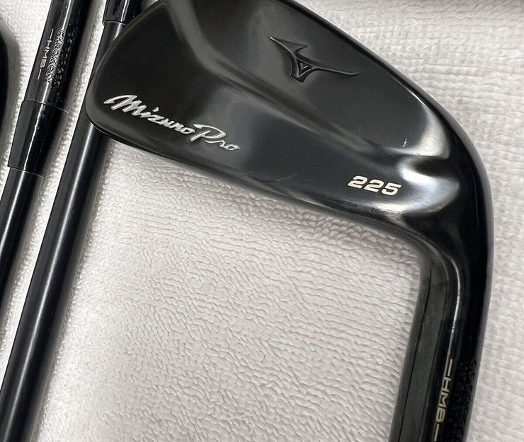 New Mizuno Pro 225 Black Iron Set / 4-P Stiff Flex Steel Shafts 