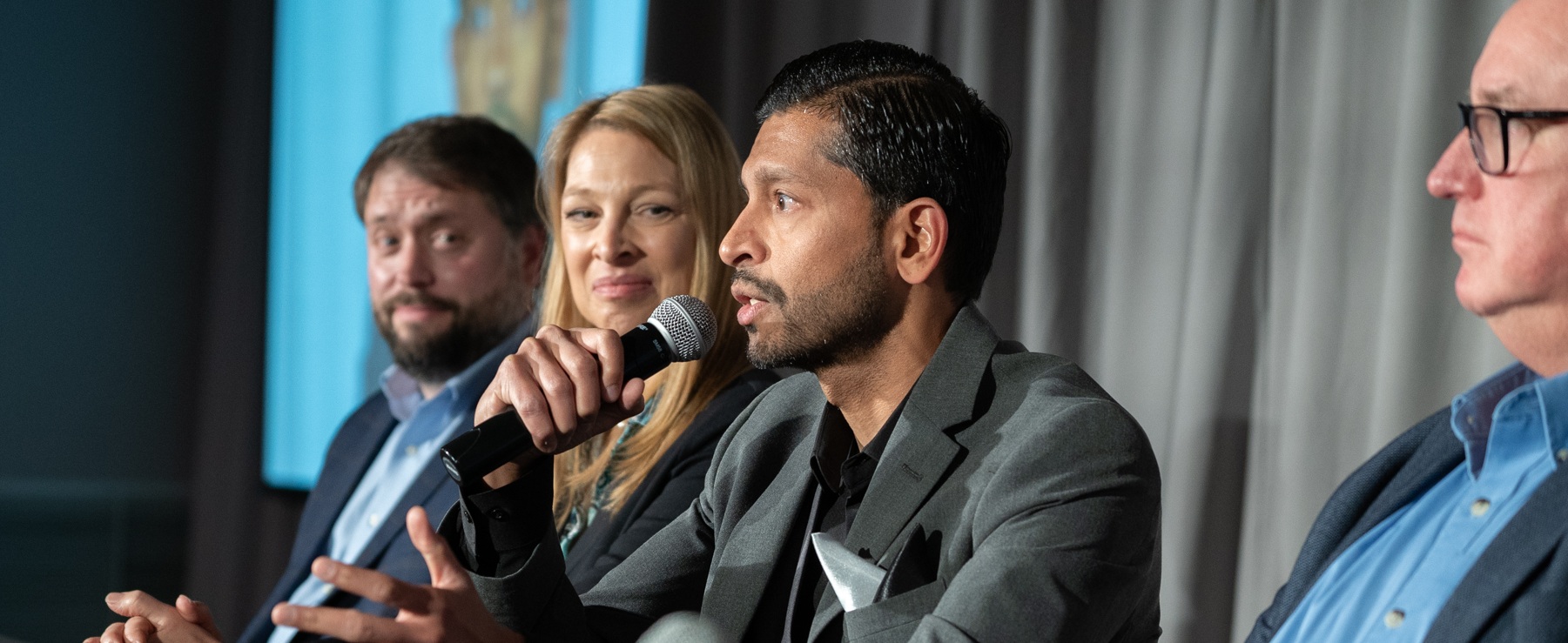 Join Us for the 2025 IT Summit & Tradeshow image