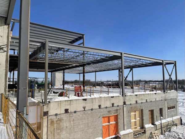 Markdale hospital under construction