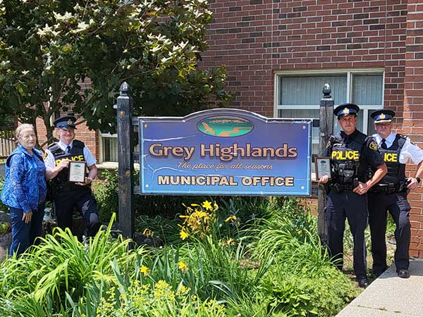 2023 Municipality of grey Highlands Police Services Officer of the Year Award winners