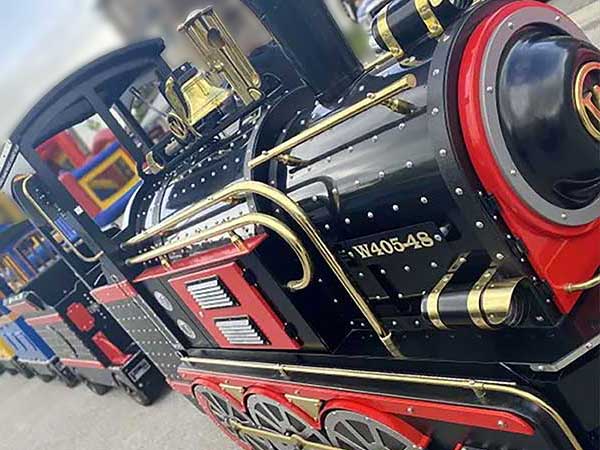 Trackless train