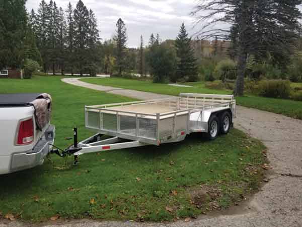 Stolen utility trailer photo.