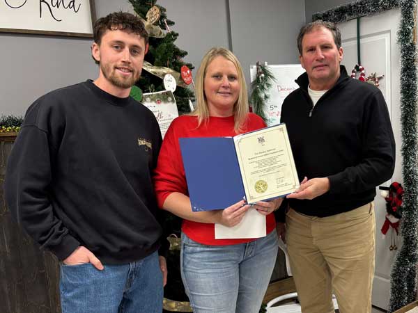 Mike Walker, Jenny Hanley and MPP Paul Vickers