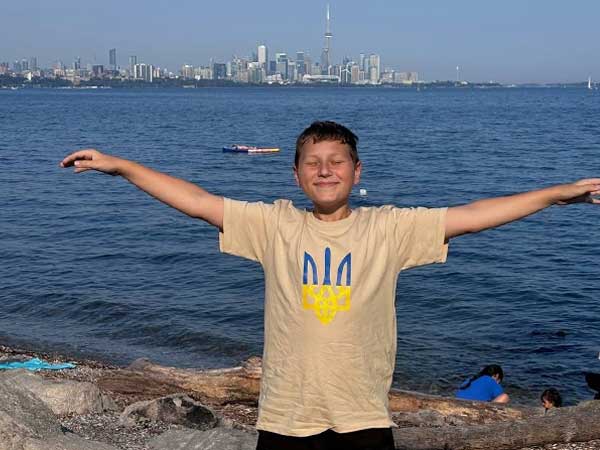 Ukrainian newcomer Ivan visiting Toronto