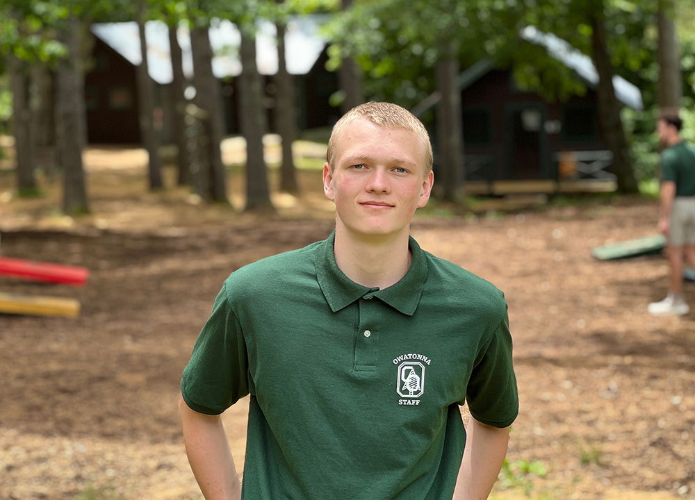 Charlie Siems, Cabin 11