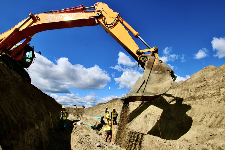 heavy construction safety tips