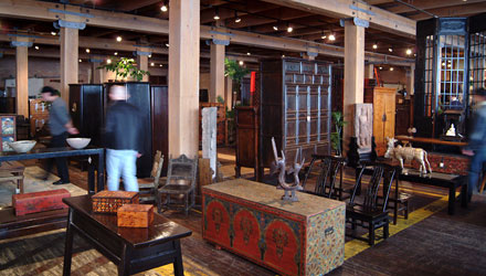 Objects and furnishings from the world over, creating unique dialogues in your home or living space