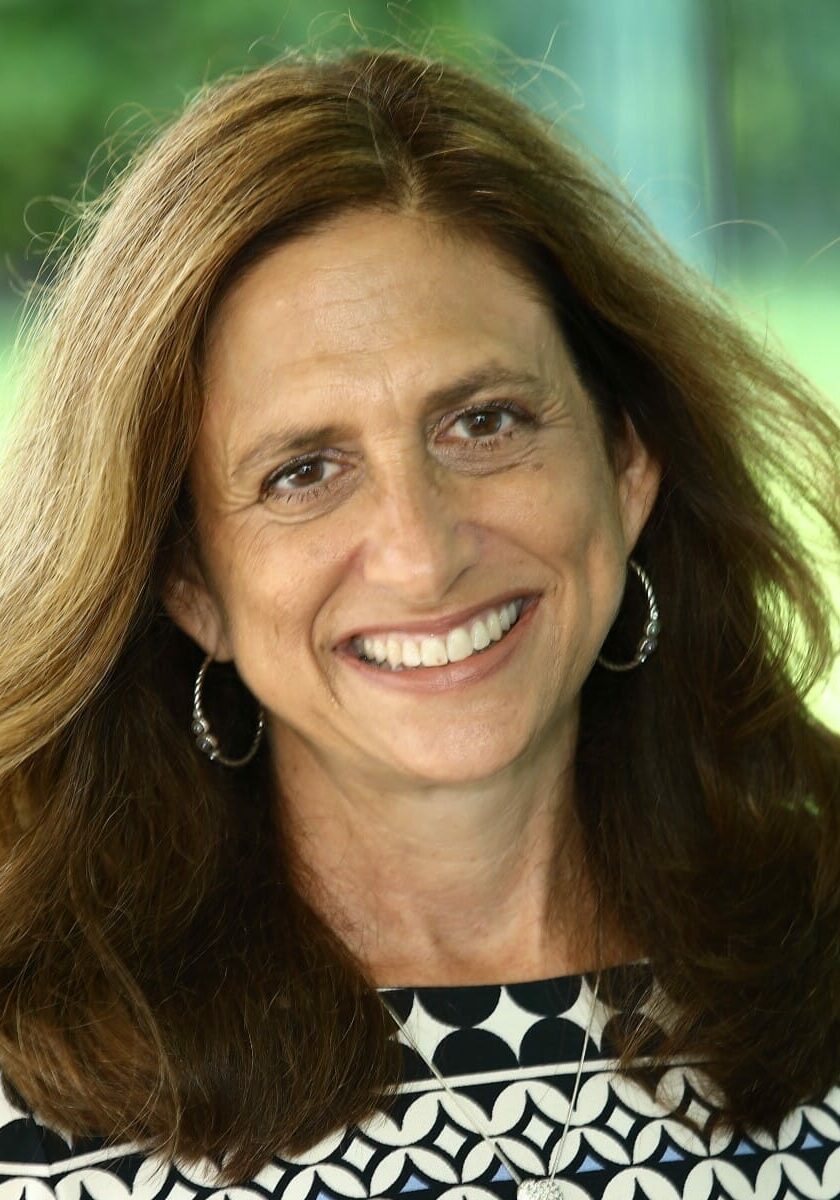 Ellen - Bio Ellen Valladares, Winter Park Educational Consultant