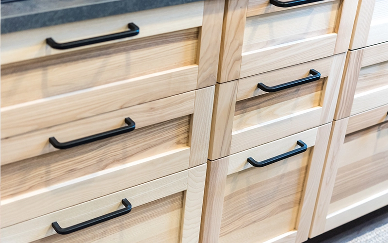 Maine Kitchen Design &  Hardware