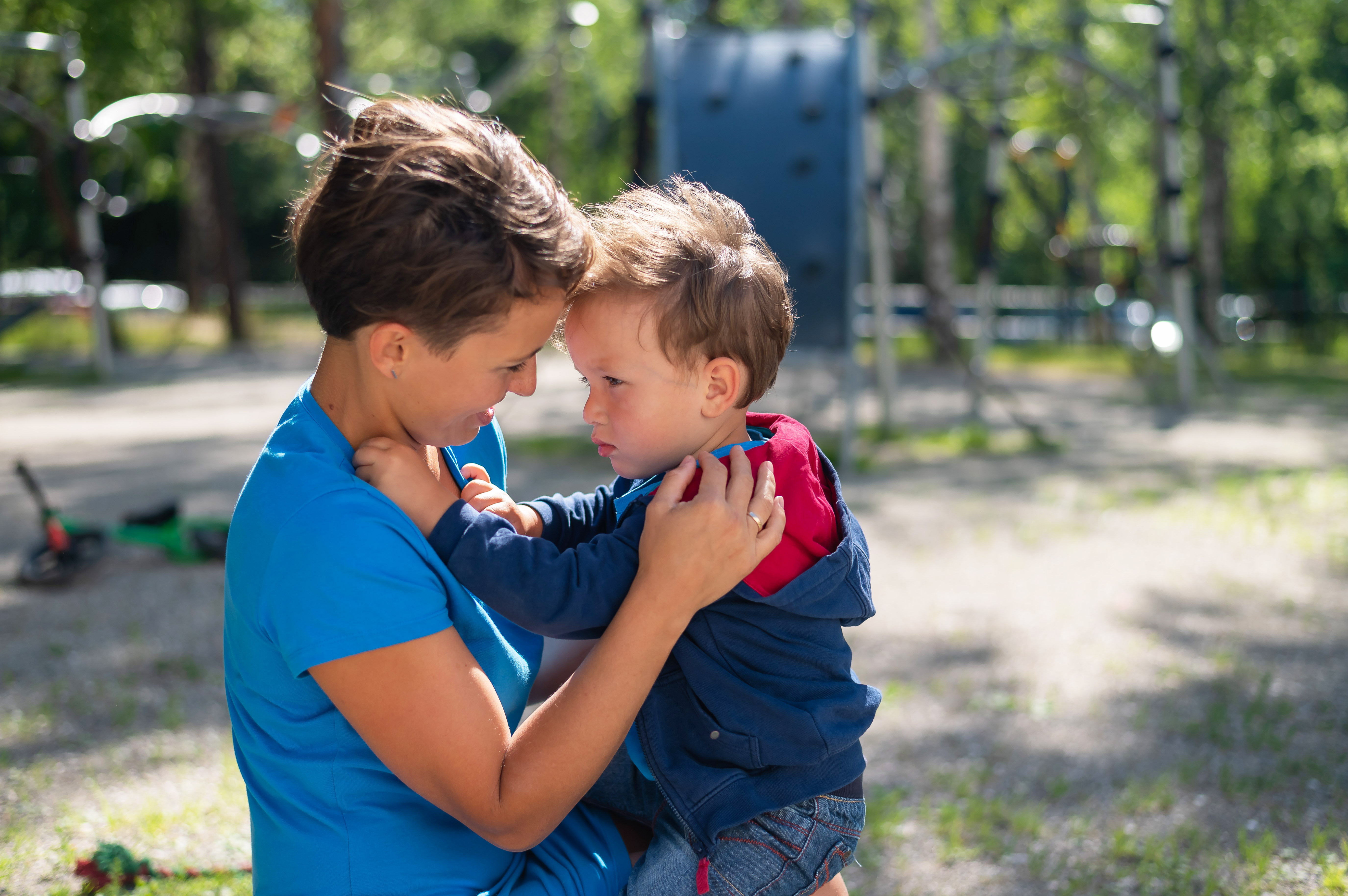 Toddler Hitting When Mom's Attention is Elsewhere