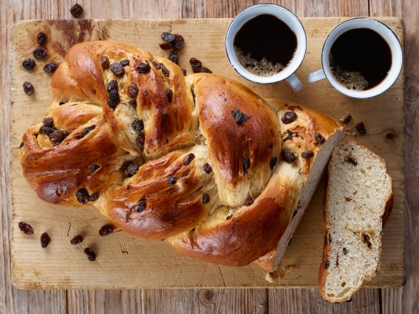 Cardamon raisin bread image