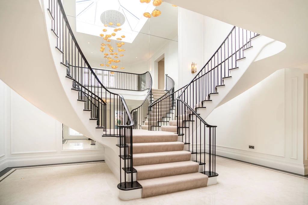 Commercial Painting & Decorating Contractors